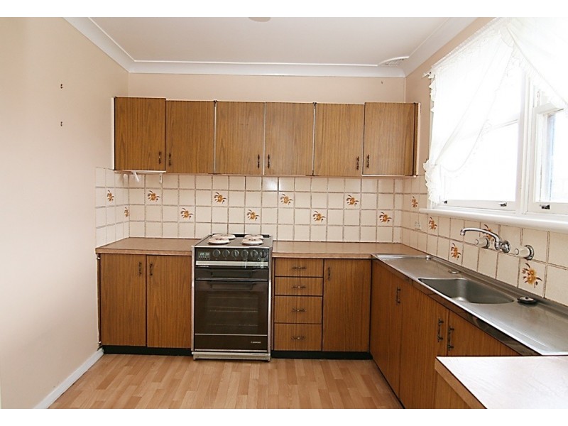 1 Barlow Place, Georges Hall NSW 2198