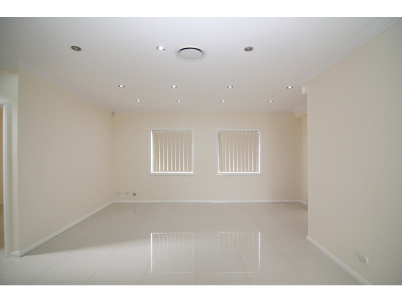 10 Beaconsfield Street, Revesby NSW 2212