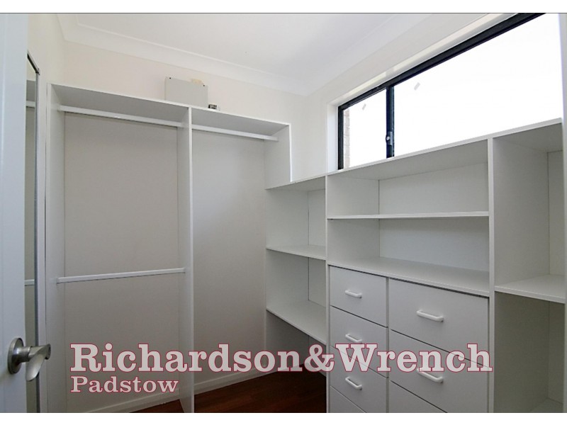 15a Worsley St, East Hills NSW 2213