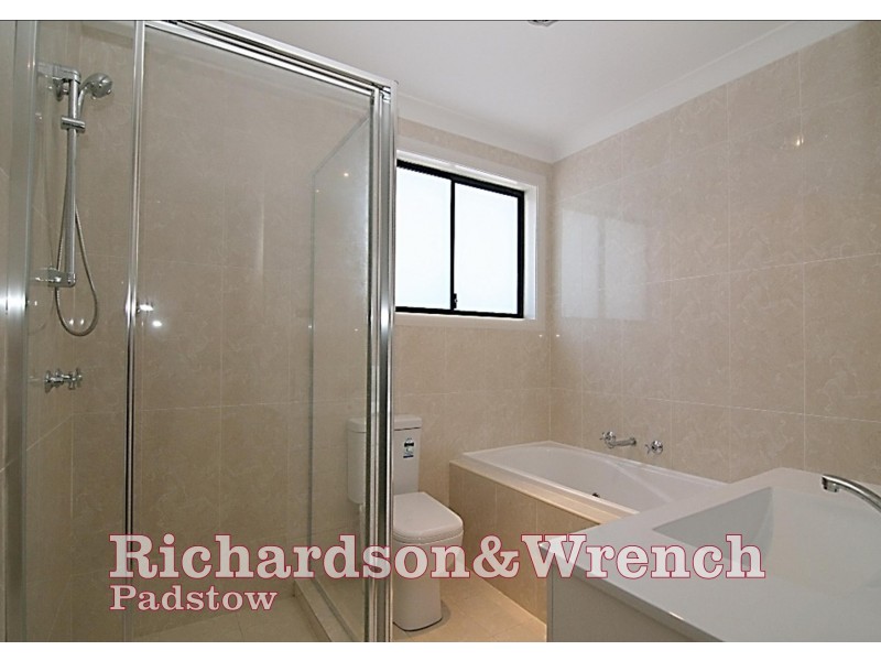 15a Worsley St, East Hills NSW 2213