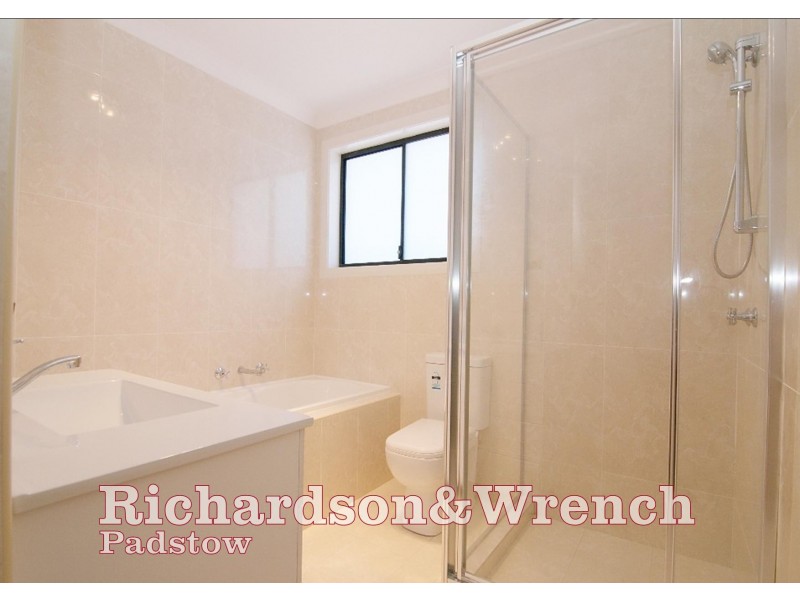 15 Worsley Street, East Hills NSW 2213