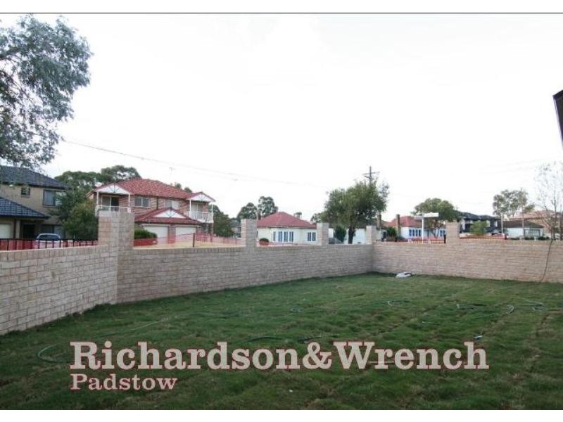 2 Fenton Street, Panania NSW 2213