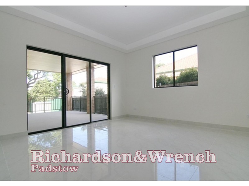 37 Starr Avenue, Padstow NSW 2211