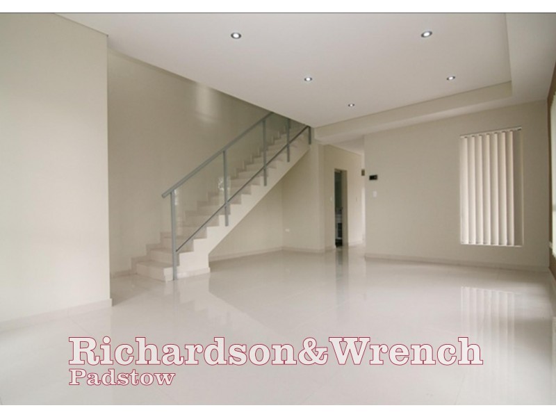 7 Dowding Street, Panania NSW 2213