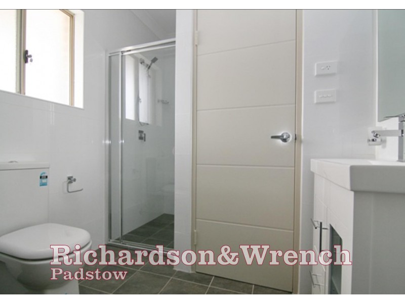 7 Dowding Street, Panania NSW 2213