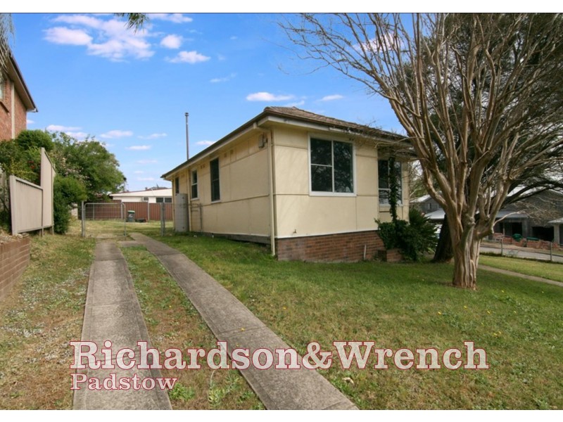 126 Davies Road, Padstow NSW 2211