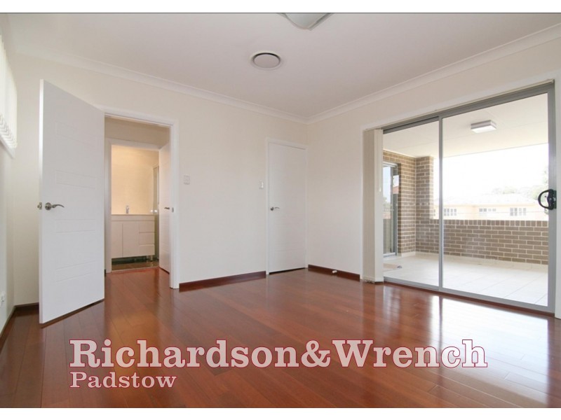 28 Beaconsfield Street, Revesby NSW 2212