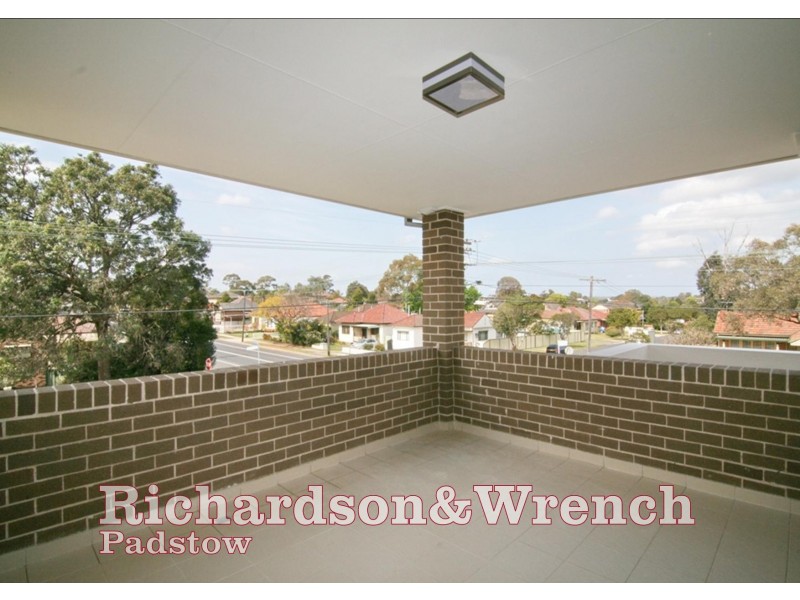 28 Beaconsfield Street, Revesby NSW 2212