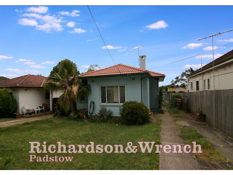 28 Clifford Street, Panania NSW 2213