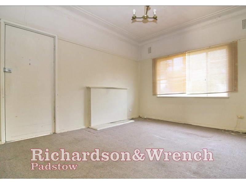 28 Clifford Street, Panania NSW 2213