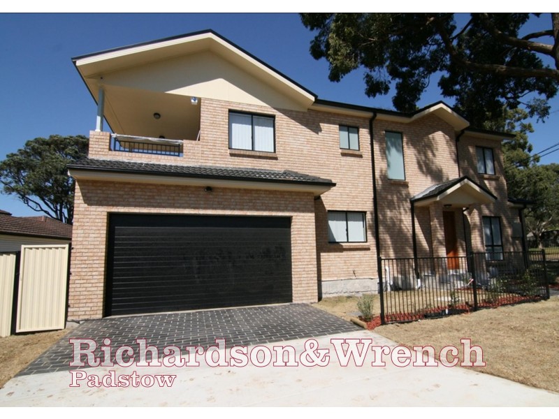 2A Ogilvie Street, East Hills NSW 2213