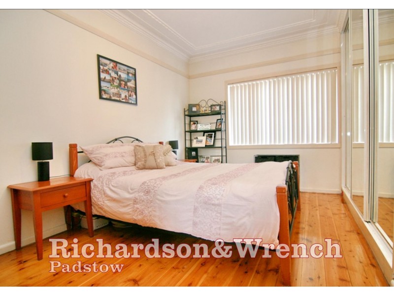 2 Uralla Avenue, Padstow NSW 2211