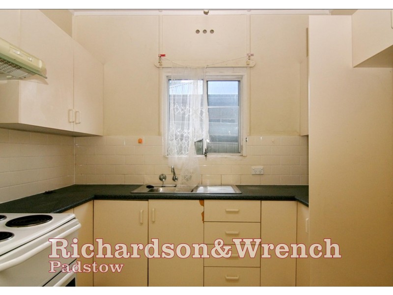 2 Phillip Street, Panania NSW 2213