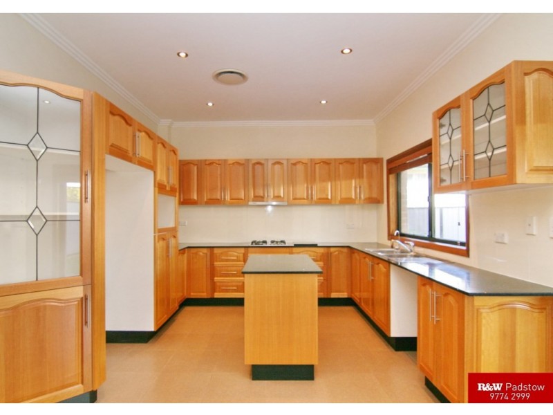 41 Tyalgum Avenue, Panania NSW 2213