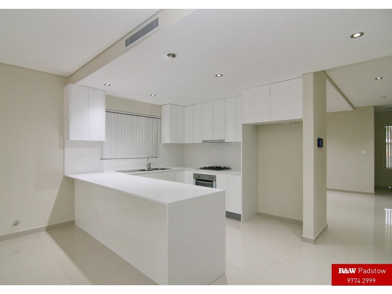 1B Worsley Street, East Hills NSW 2213