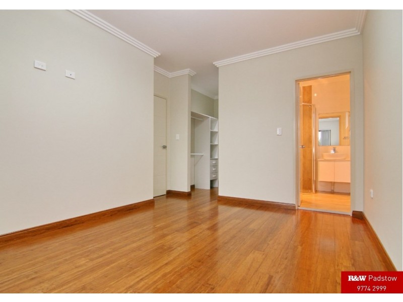 1B Worsley Street, East Hills NSW 2213