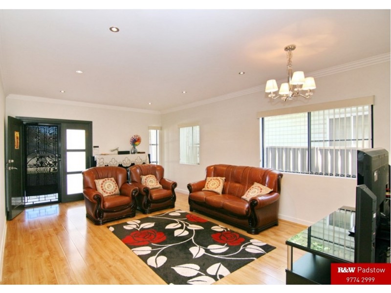 32 Lang Street, Padstow NSW 2211