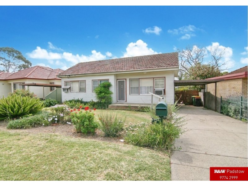 6 Gracemar Ave, Panania NSW 2213