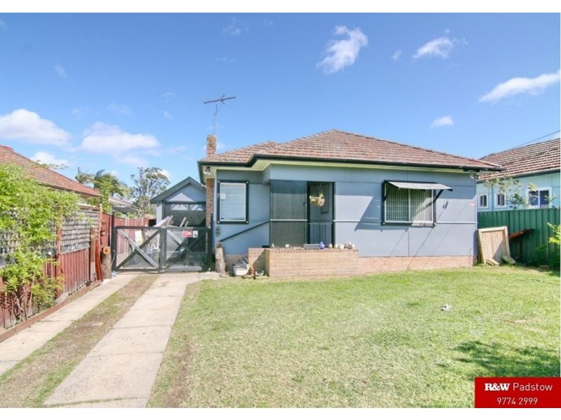 22 Blair Avenue, East Hills NSW 2213