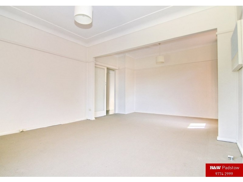 4 Robyn Street, Revesby NSW 2212