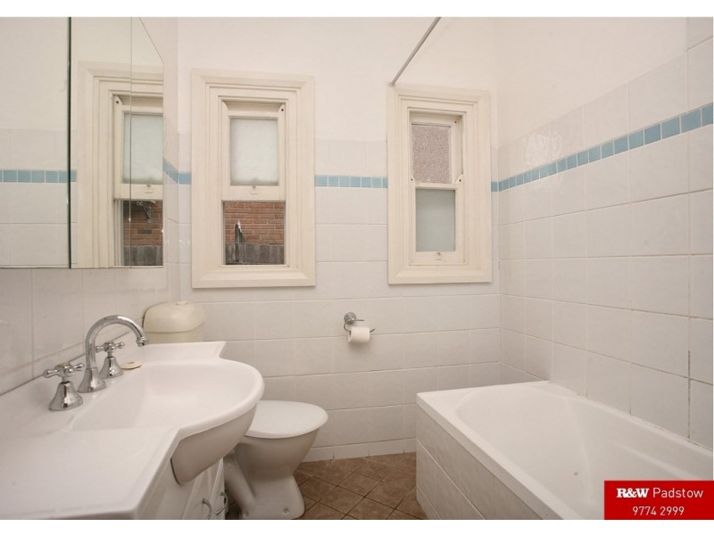 10 Farnham Avenue, Roselands NSW 2196