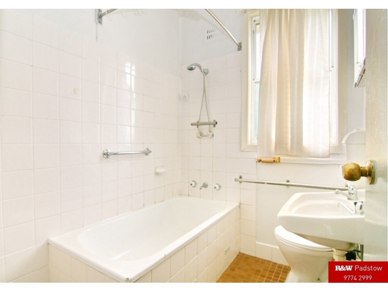 64 Horsley Road, Panania NSW 2213