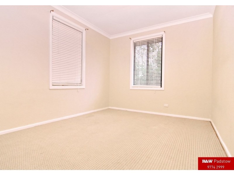 4 Robyn Street, Revesby NSW 2212