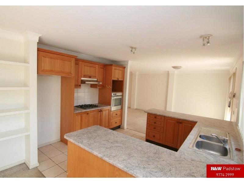 2/19 Gwandalan Road, Padstow NSW 2211