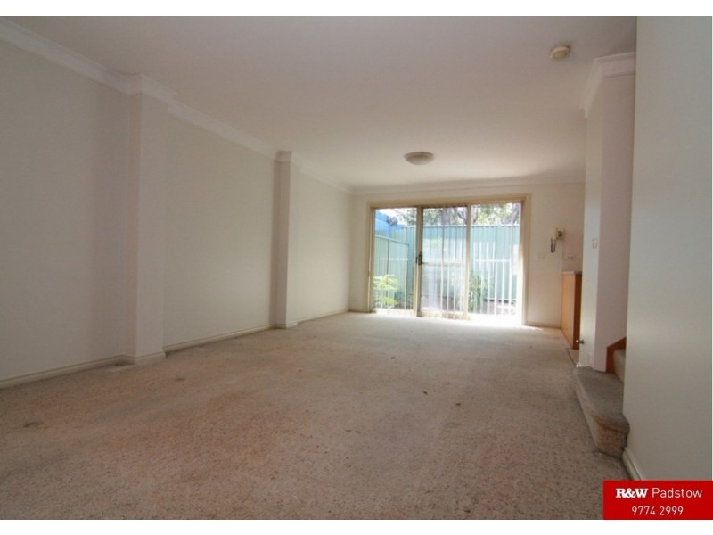 2/19 Gwandalan Road, Padstow NSW 2211