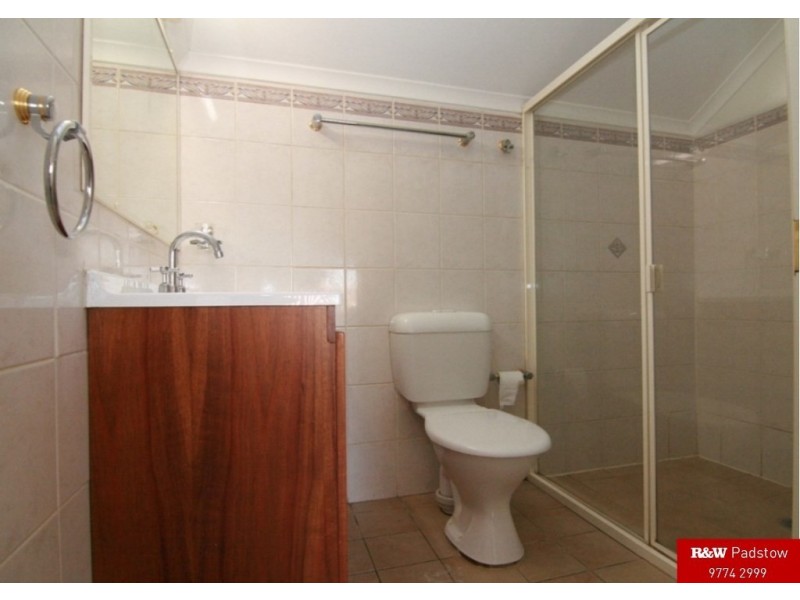 2/19 Gwandalan Road, Padstow NSW 2211