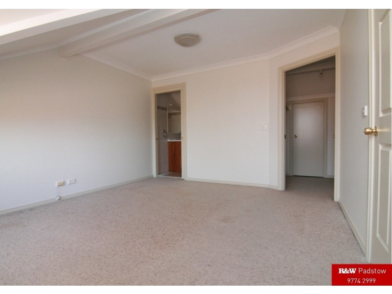 2/19 Gwandalan Road, Padstow NSW 2211