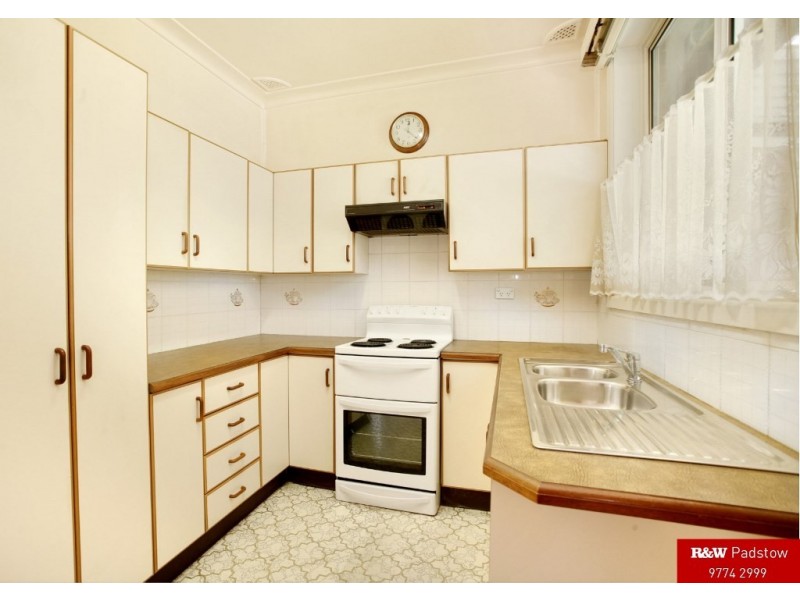 15 Prosser Ave, Padstow NSW 2211