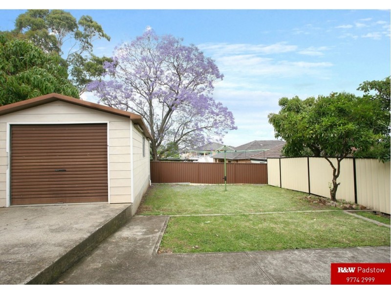 10 Farnham Avenue, Roselands NSW 2196