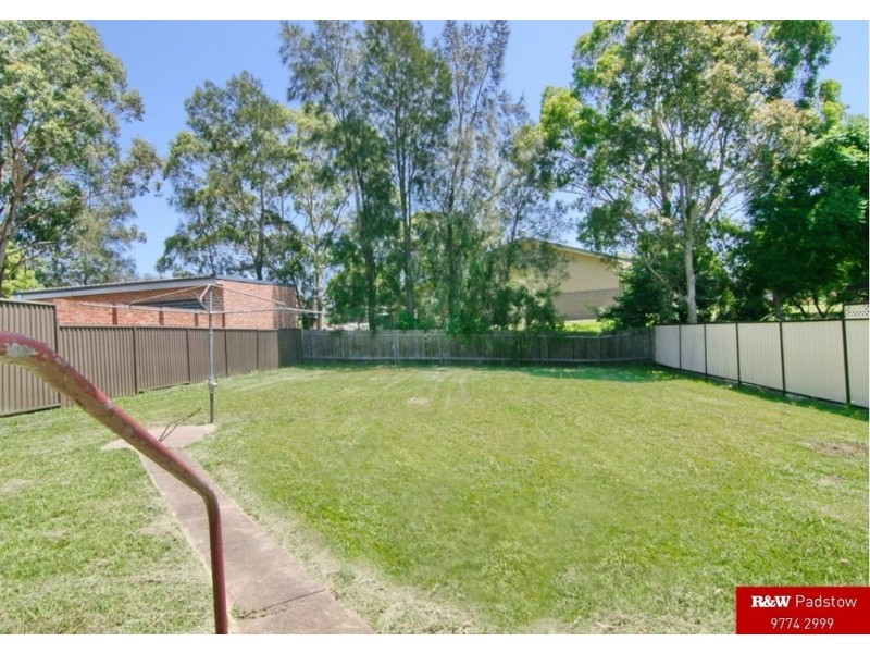 32 Wollongbar Avenue, Panania NSW 2213