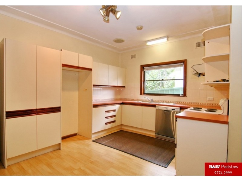 38 Parmal Avenue, Padstow NSW 2211