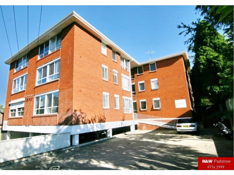 4/229 King Georges Road, Roselands NSW 2196