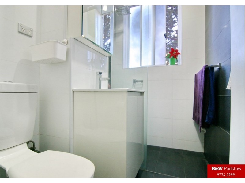 4/229 King Georges Road, Roselands NSW 2196