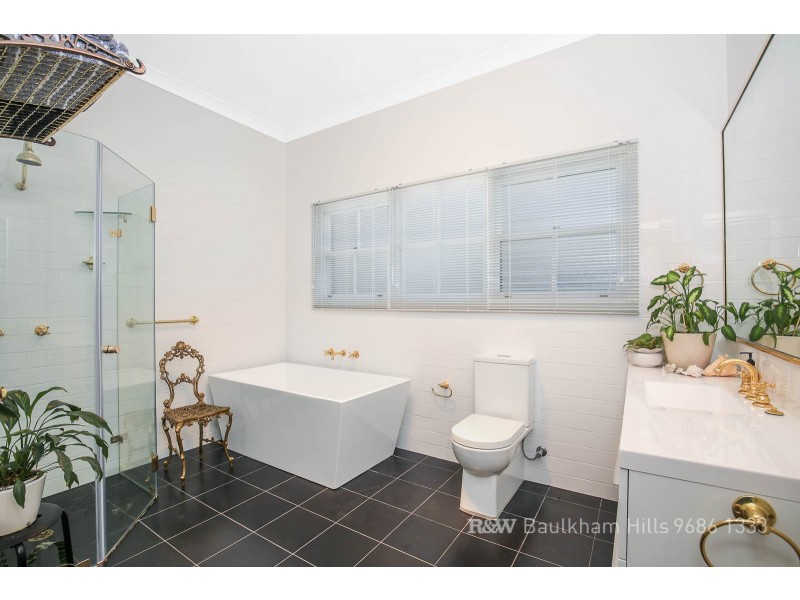 11 Adam Place, Glenhaven NSW 2156