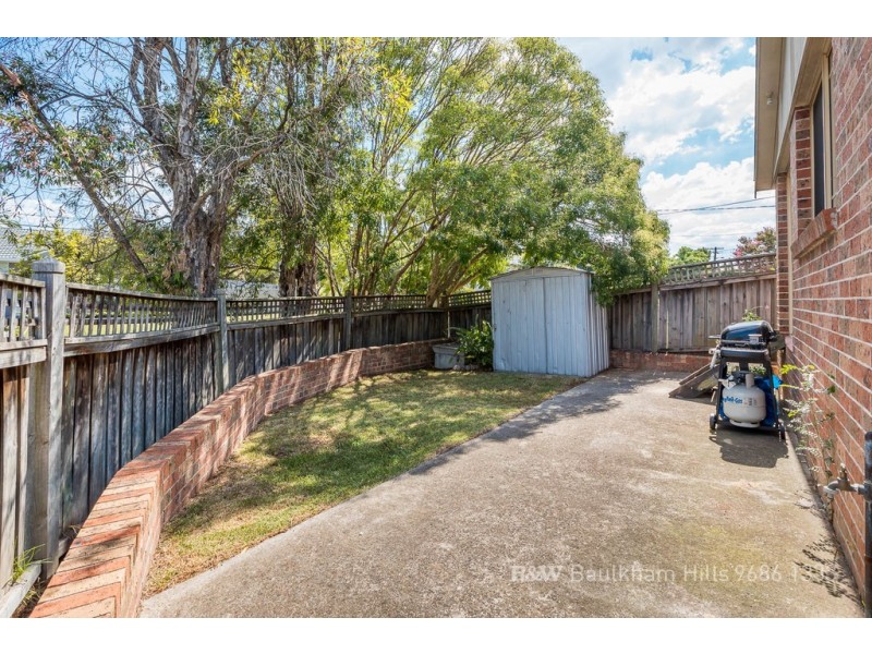2 Lloyd George Avenue, Winston Hills NSW 2153
