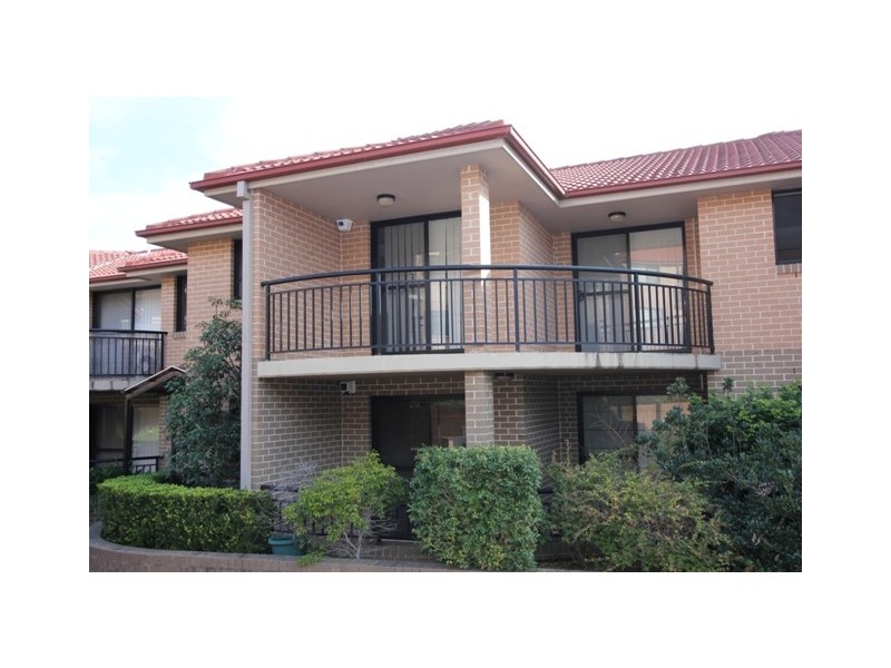 30/49 Dobson Crescent, Baulkham Hills NSW 2153
