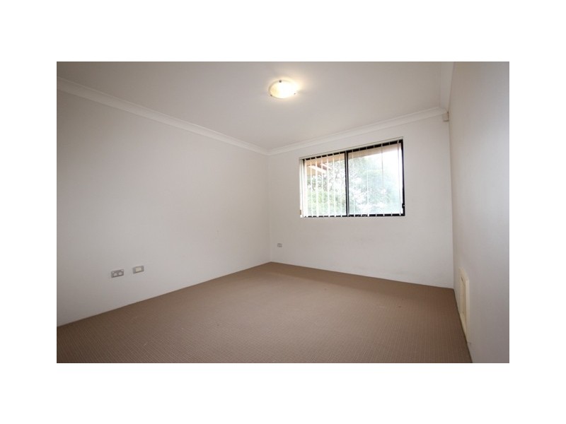 30/49 Dobson Crescent, Baulkham Hills NSW 2153