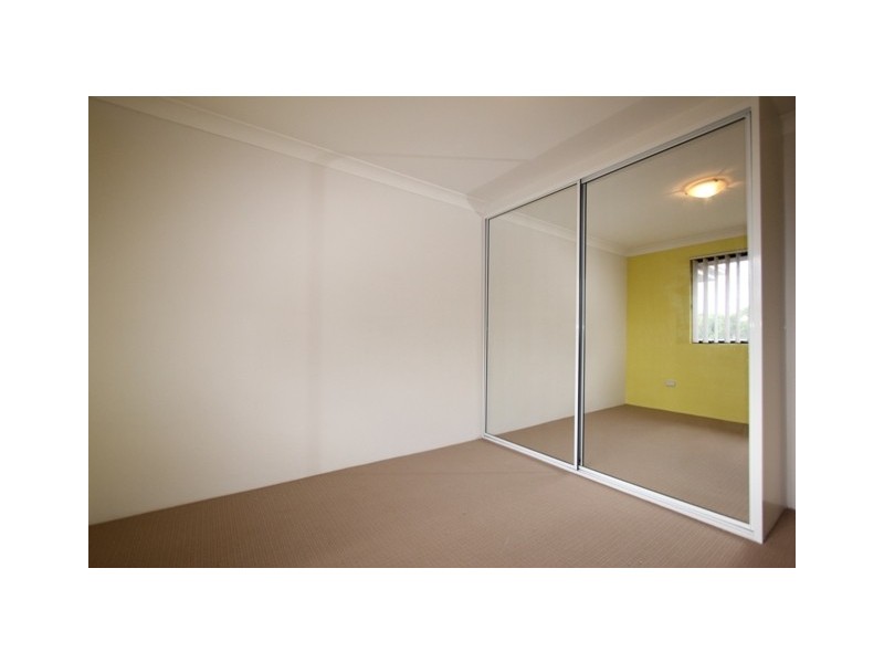 30/49 Dobson Crescent, Baulkham Hills NSW 2153