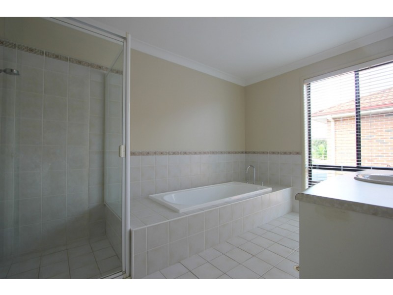 96 Brampton Drive, Beaumont Hills NSW 2155