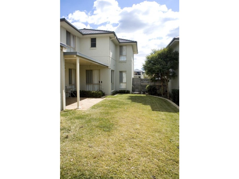 6 Castleford Terrace, Stanhope Gardens NSW 2768