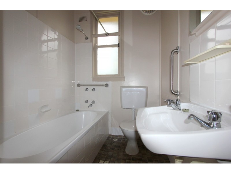 8 Mountfort Street, Lalor Park NSW 2147