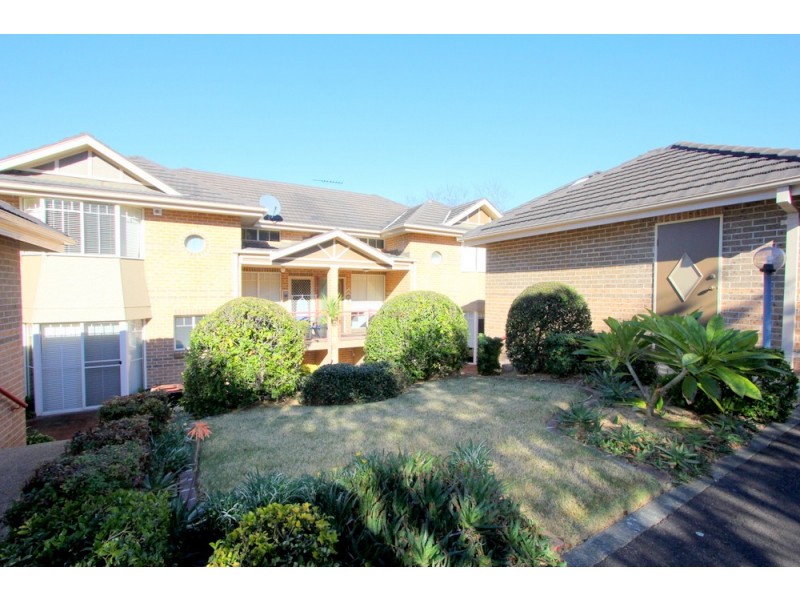 133/40 Strathalbyn Drive, Oatlands NSW 2117