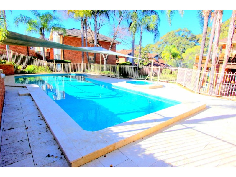 133/40 Strathalbyn Drive, Oatlands NSW 2117