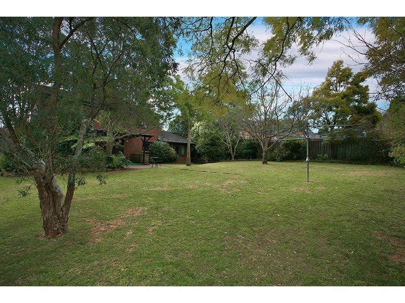 102 Fishburn Crescent, Castle Hill NSW 2154