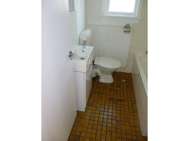 8 Koorabel Road, Lalor Park NSW 2147