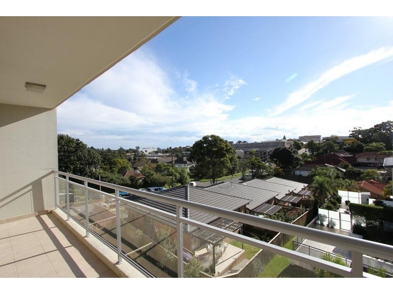 8/23-35  Crane Road, Castle Hill NSW 2154